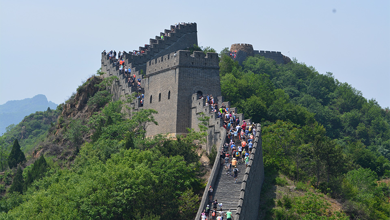 Quarter of a million people working illegally in China